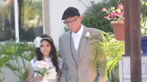 Antes de morir, lleva a su hija de 11 años al altar