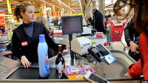 Los trucos que usan los comerciantes para hacernos comprar más